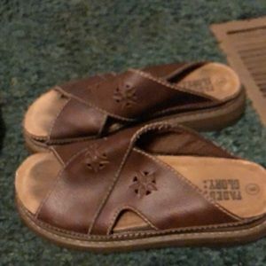 SLIP ON SANDALS